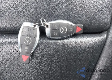 2016 Mercedes-Benz C 300 4Matic/Luxury 4Matic/Sport 4Matic из США, поврежденный, VIN 55SWF4KB0GU142129